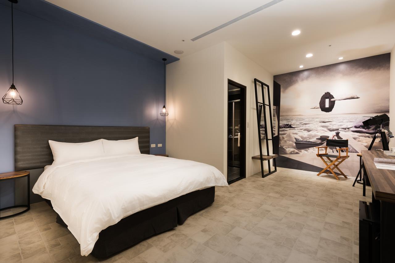 Hotel Half Đài Trung Ngoại thất bức ảnh