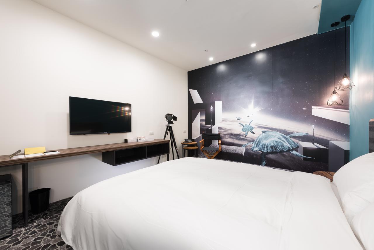 Hotel Half Đài Trung Ngoại thất bức ảnh
