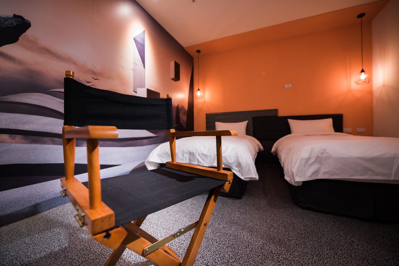 Hotel Half Đài Trung Ngoại thất bức ảnh