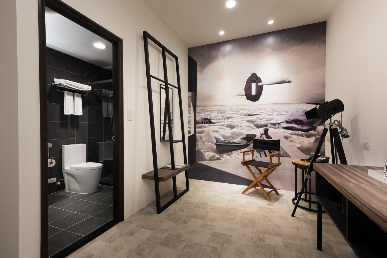 Hotel Half Đài Trung Ngoại thất bức ảnh
